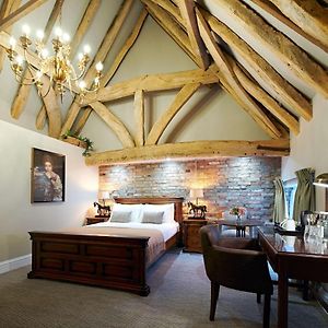 Theme King Room